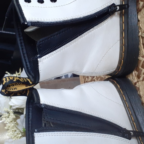 DR.MARTENS ZAVALA J. BOOTIES - Picture 10 of 12